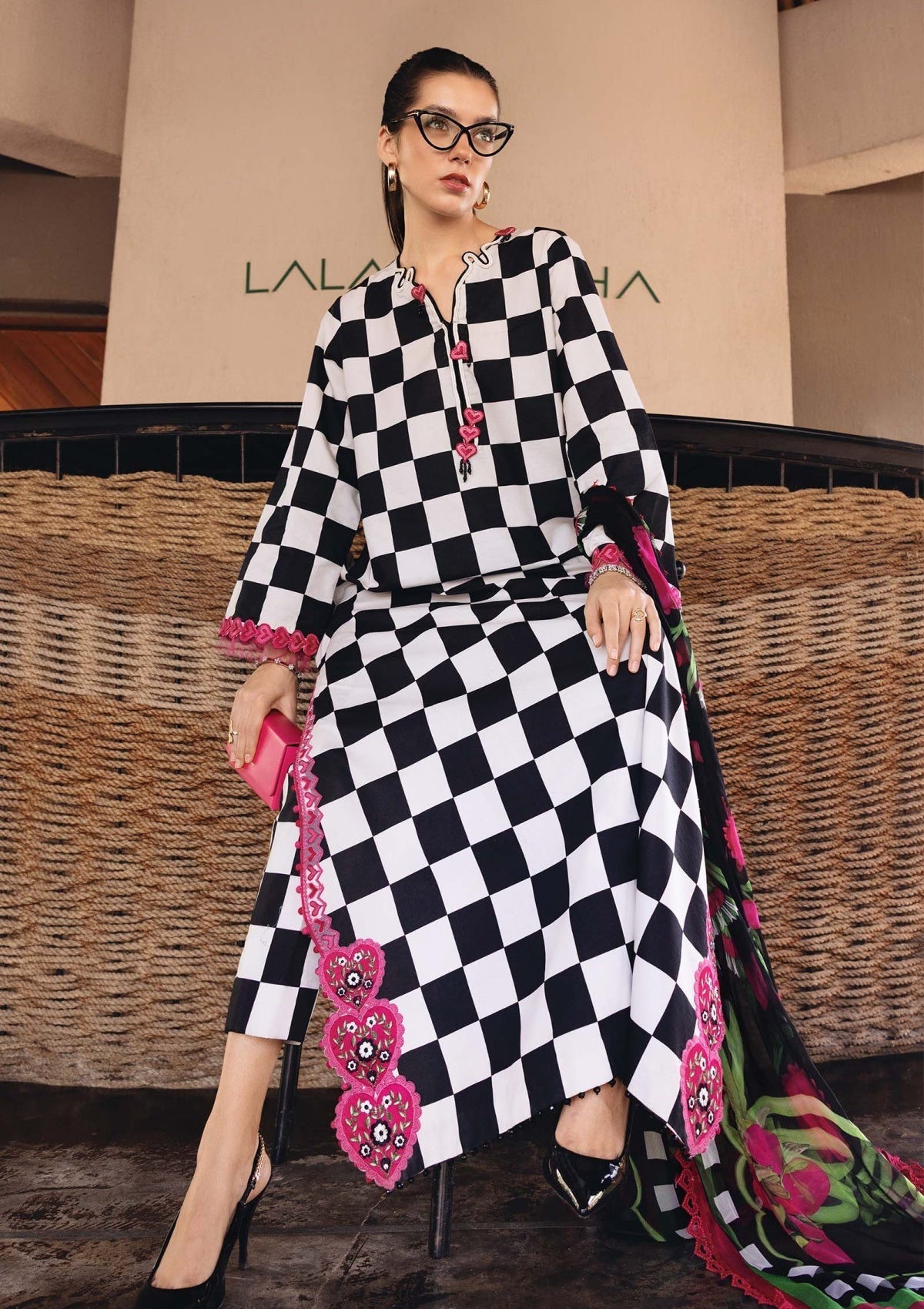 Aneela's Printed Embroidered Lawn 3PC Unstitched Memon Clothes